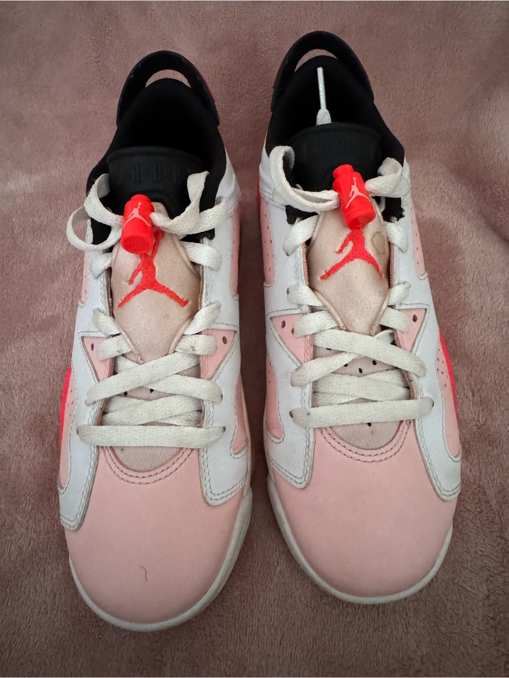 Air Jordan 6 Retro Low